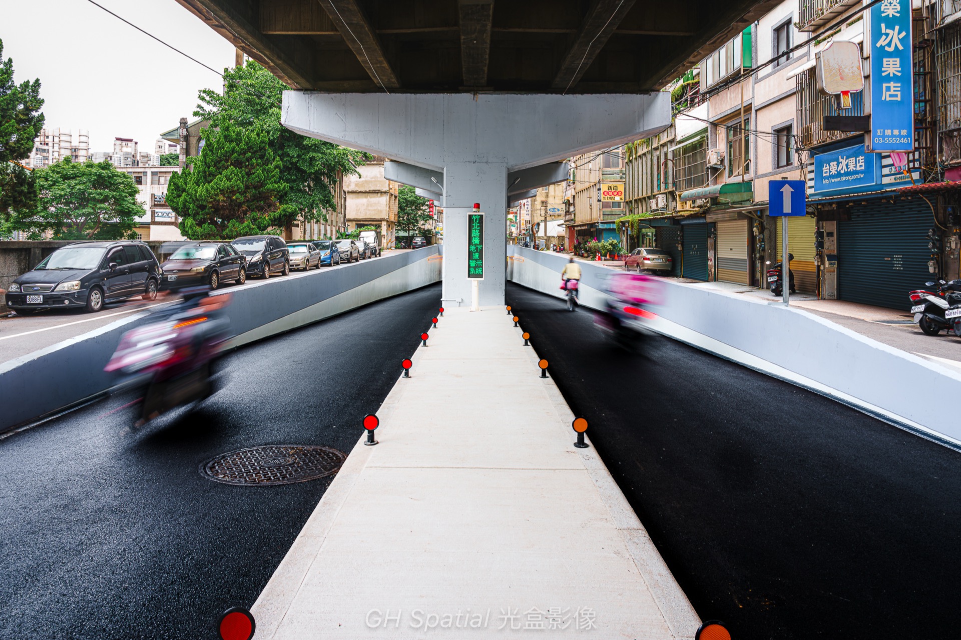 中正東路地下道